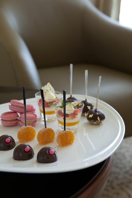 Alvear Art Hotel Buenos Aires Exterior photo A selection of petit fours