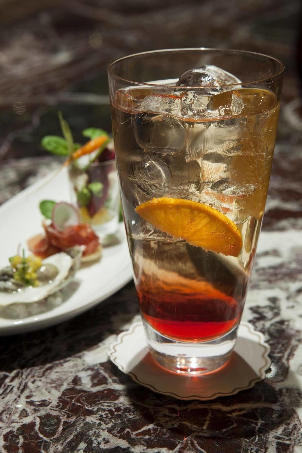Alvear Art Hotel Buenos Aires Exterior photo A Campari Soda