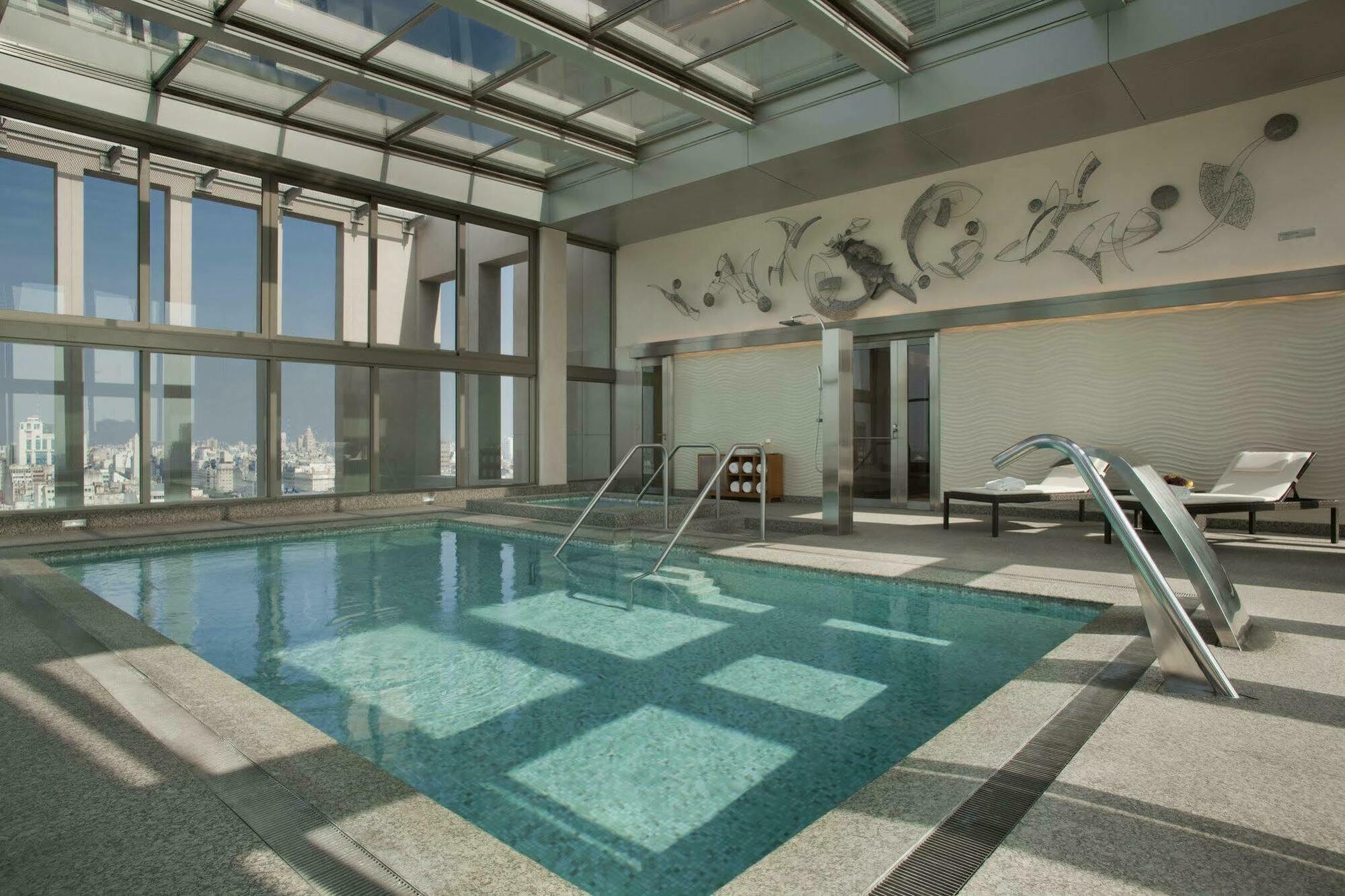 Alvear Art Hotel Buenos Aires Exterior photo The pool at the 36th floor